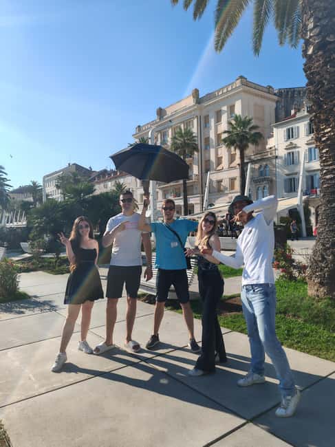 Split: History Walking Tour of the Old Town - Starting at Golden Gate: Setting the Tone Before You Enter the Palace
