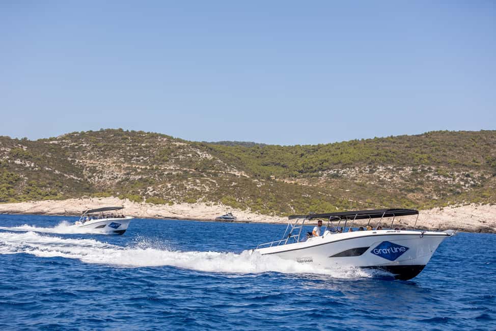 Split or Trogir: Blue Cave, Vis, and Hvar Speedboat Day Trip - Stiniva Cove Photo Stop: A Stunning Bay With Sometimes-Real Swim Conditions