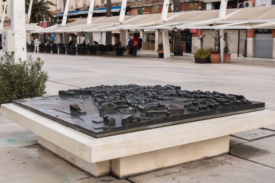 Split: Palace & Old Town Private Walking Tour-Entrance incl. - Silver Gate, Triklinij, and the vestibule spaces