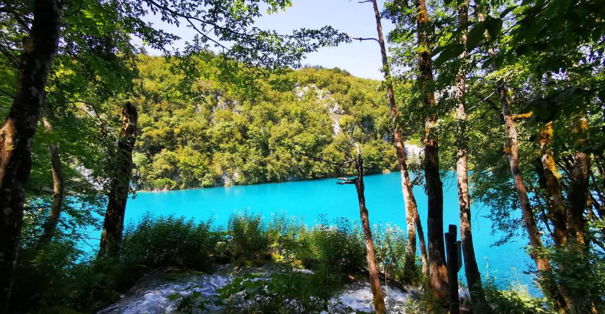 Split: Plitvice Lakes Guided Day Tour with Entry Tickets - How the English guide changes the experience