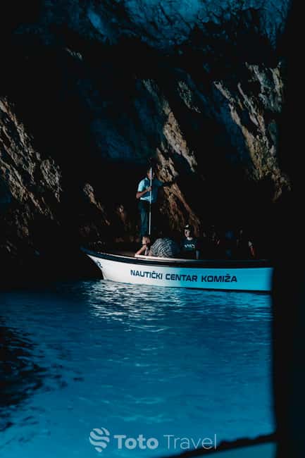 Split/Podstrana: Blue Cave, Hvar & 6 Islands Speedboat Trip - Komiža on Vis: Coffee Breaks, Mamma Mia! Streets, and Fishermen Vibes