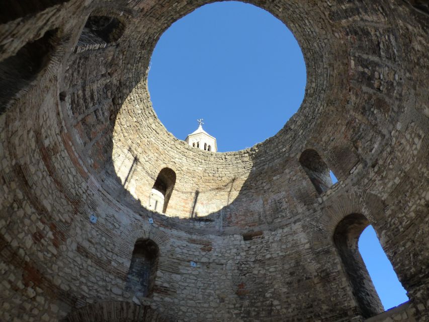 Split: Private Walking Tour in the Historical Town Center - Peristil: where you feel the palace’s central “breathing space”