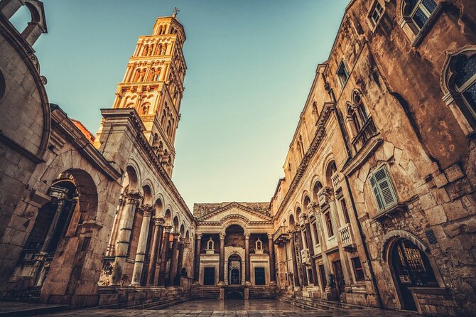 Split Quest Experience: Discover the City - Diocletian’s Palace area: from gates to the Vestibul