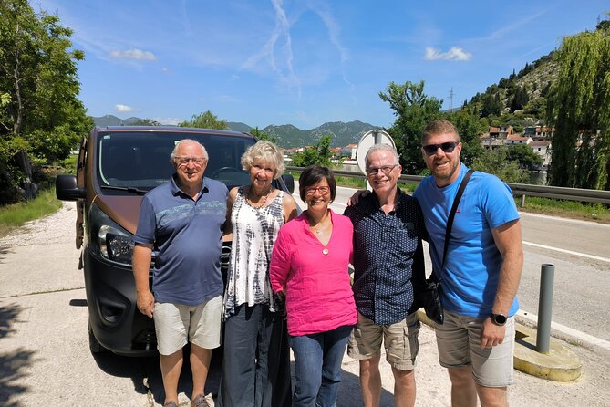 Split to Split Airport Private transfer 1-8 pax (Door to Door transfer) - Pickup timing and meeting point at Split Airport