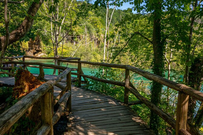 Split to Zagreb Private Transfer via Plitvice Lakes National Park - Electric boat and road train: pacing tools that make or break the day