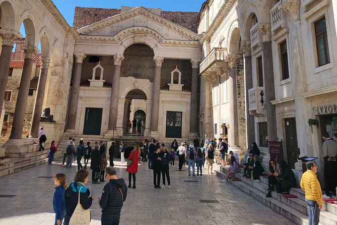 Split Walking Tour with a Licensed Local Guide - Meet Mate: the local guide factor (and why it matters)