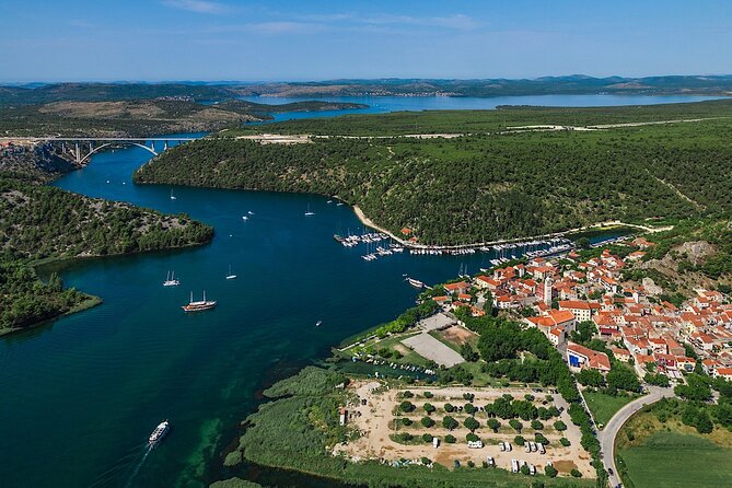 The Wonder of nature route - Panoramic Flight over Plitvice Lakes & Krka NP - Plitvice Lakes National Park: the climax from the sky