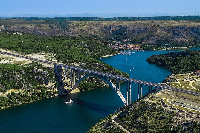 The Wonder of nature route - Panoramic Flight over Plitvice Lakes & Krka NP - What the 2-hour fixed-wing timing really means for your day