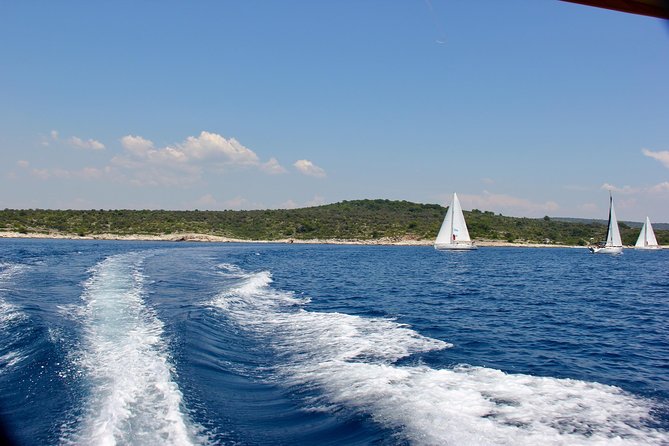 Three Islands Private Speedboat Tour With Blue Lagoon Stop - Vela Rina bay: where swimming and snorkeling take center stage