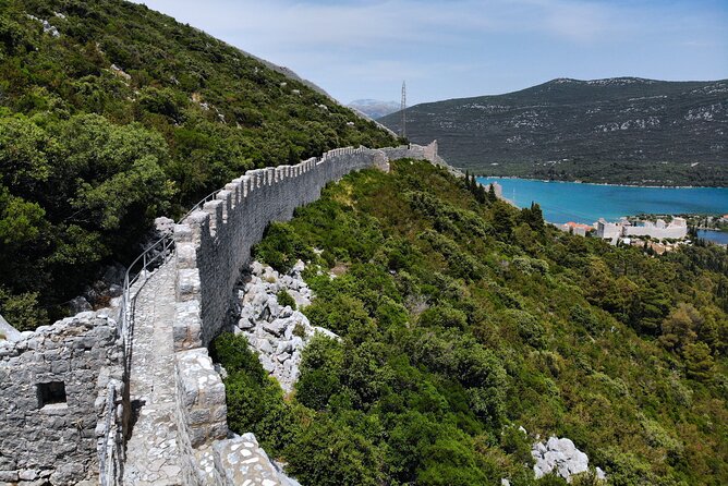 Transfer Split to Dubrovnik with Sightseeing in Ston Town - Wine or oysters: how the choice affects your Pelješac experience