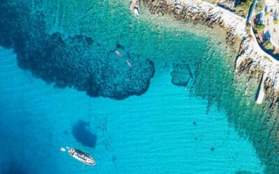Trogir: White Lagoon, Maslinica & Blue Lagoon Speedboat Tour - Meeting point near Kamerlengo: easy to find, but show up ready