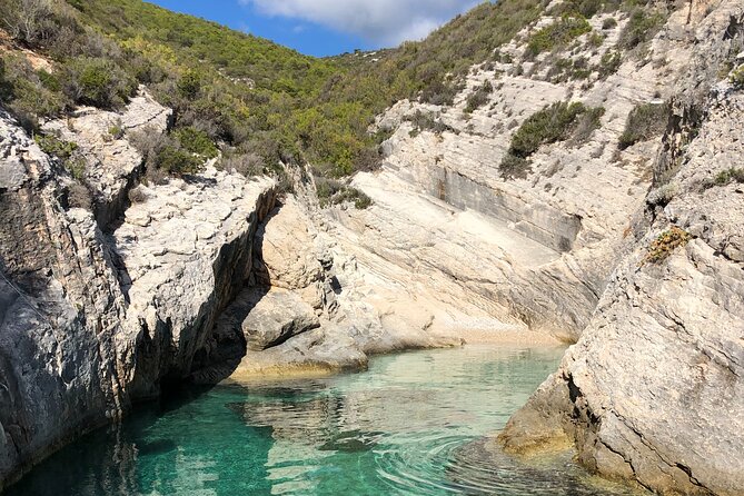 VIS Island (Mamma Mia Island) PRIVATE TOUR - Budikovac Island lagoon: the relaxing swim-and-snorkel hour