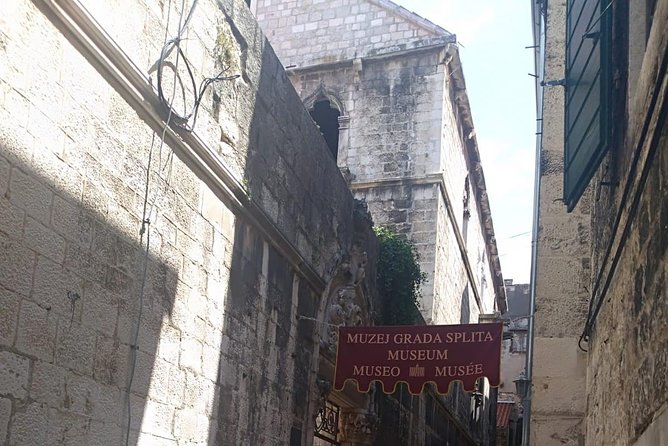 Walk through Split with an archeologist - Practical tips to make the most of the walk