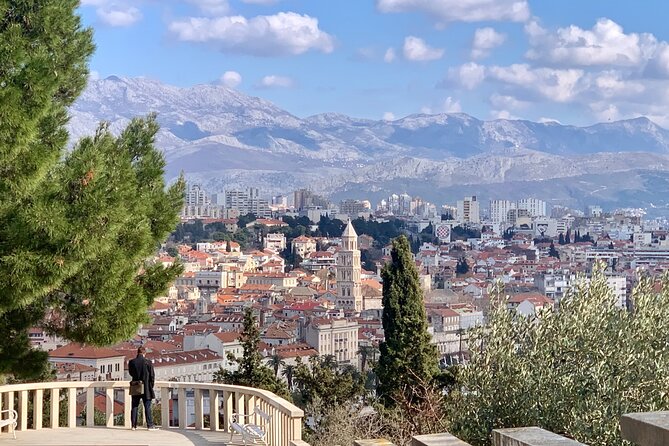 Walking tour of Split with an Art Historian - The Golden and Eastern gates: small detours that change your view
