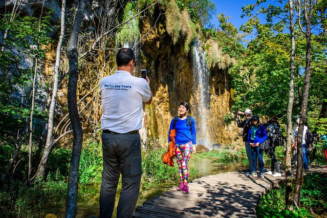 Zagreb to Split Group Transfer with Plitvice Lakes guided Tour - Upper Lakes to Veliki Slap: where the time can stretch